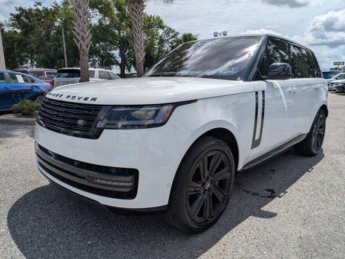2023 Land Rover Range Rover P530 SE