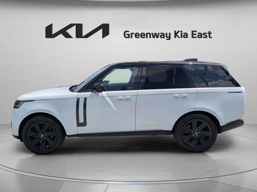 2023 Land Rover Range Rover P530 SE