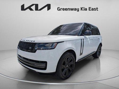 2023 Land Rover Range Rover P530 SE