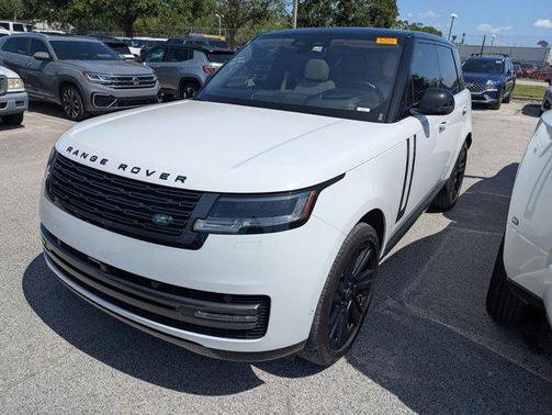 2023 Land Rover Range Rover P530 SE