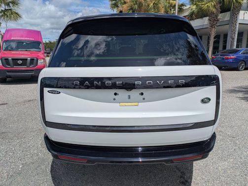 2023 Land Rover Range Rover P530 SE