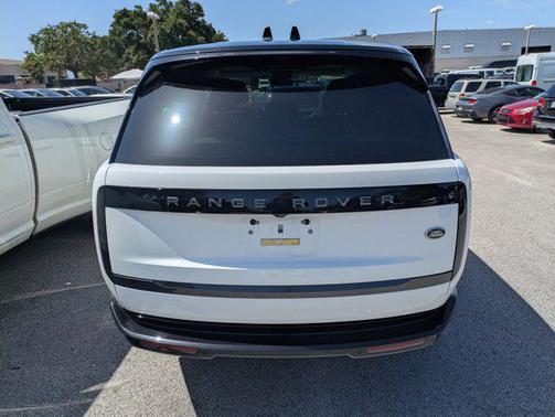 2023 Land Rover Range Rover P530 SE