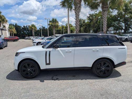 2023 Land Rover Range Rover P530 SE