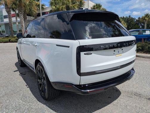 2023 Land Rover Range Rover P530 SE