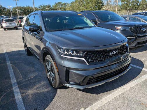 2022 Kia Sorento S