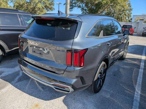 2022 Kia Sorento S