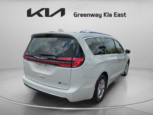 Luxury White Pearlcoat 2021 Chrysler Pacifica Hybrid Limited