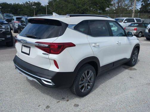 2023 Kia Seltos S