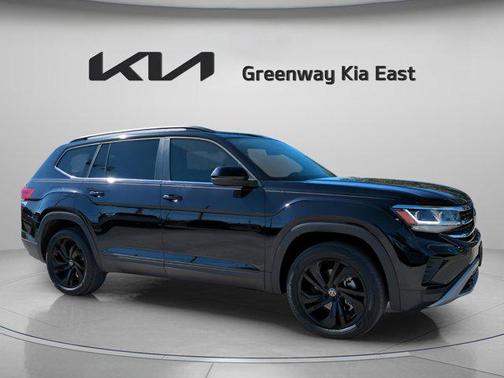 2022 Volkswagen Atlas 3.6L SE w/Technology