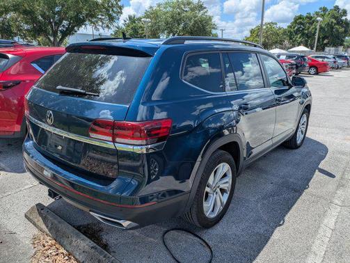 2022 Volkswagen Atlas 3.6L SE w/Technology