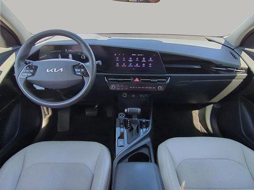 2023 Kia Niro EX