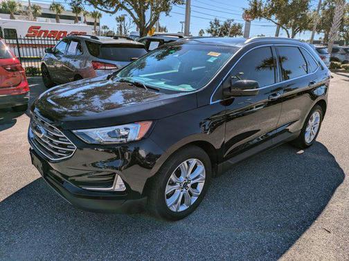 2020 Ford Edge Titanium