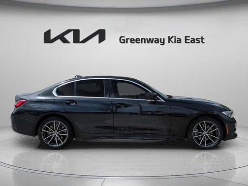 Black Sapphire Metallic 2020 BMW 330 xDrive