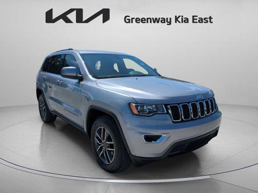 2019 Jeep Grand Cherokee Laredo
