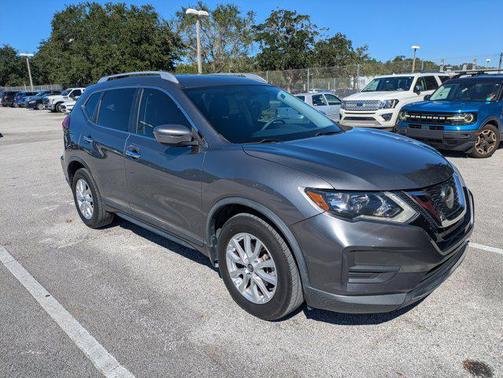 2018 Nissan Rogue SV