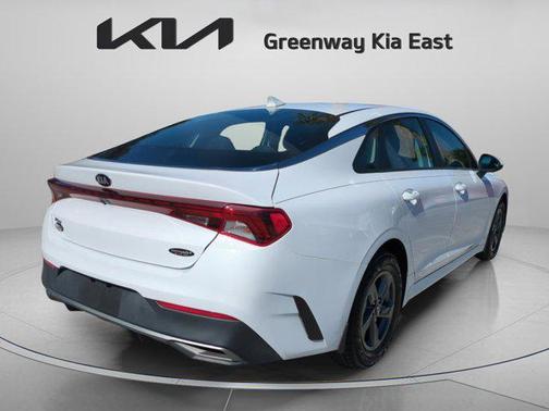 2021 Kia K5 LX