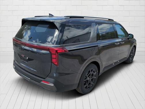 2025 Kia Carnival SX