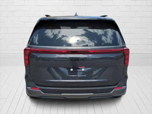 2025 Kia Carnival SX
