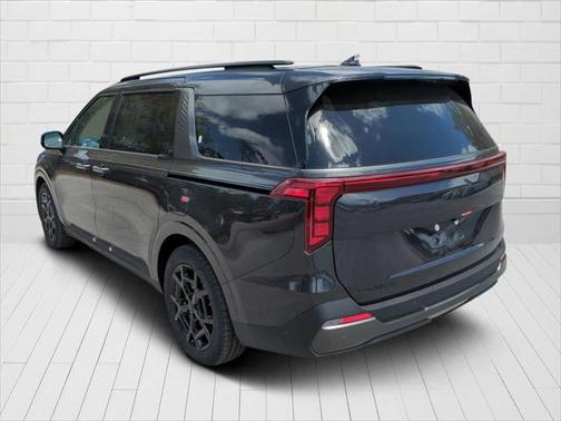 2025 Kia Carnival SX