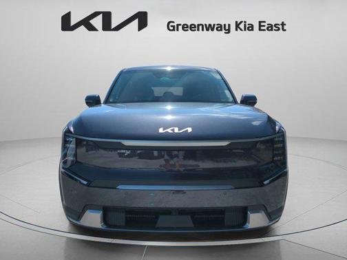 2026 Kia EV9 Light Long Range