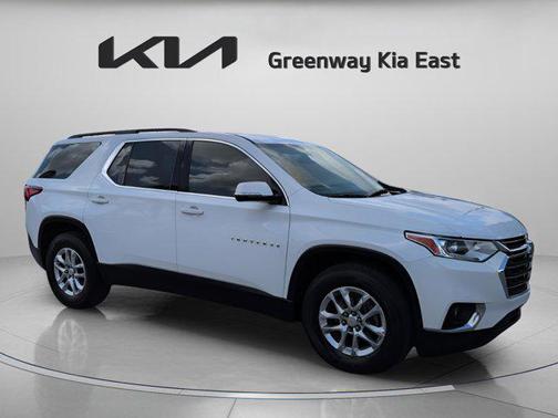 Summit White 2020 Chevrolet Traverse LT Cloth