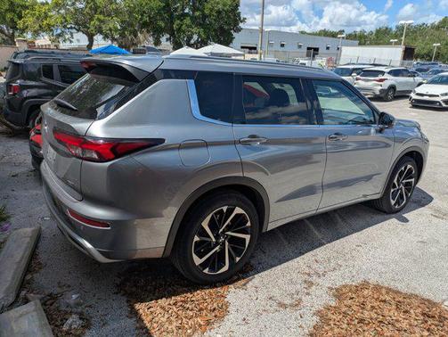 2022 Mitsubishi Outlander SEL 2.5 2WD