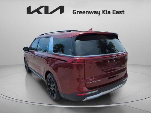 2022 Kia Carnival SX