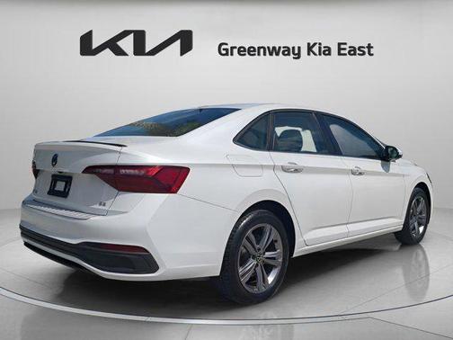 Opal White Pearl 2023 Volkswagen Jetta 1.5T SE