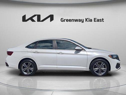 Opal White Pearl 2023 Volkswagen Jetta 1.5T SE