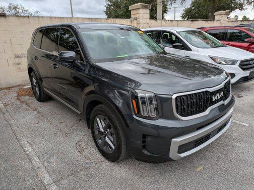 2023 Kia Telluride LX