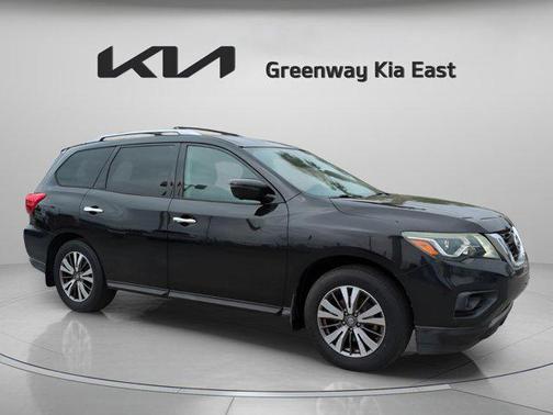 2017 Nissan Pathfinder SL