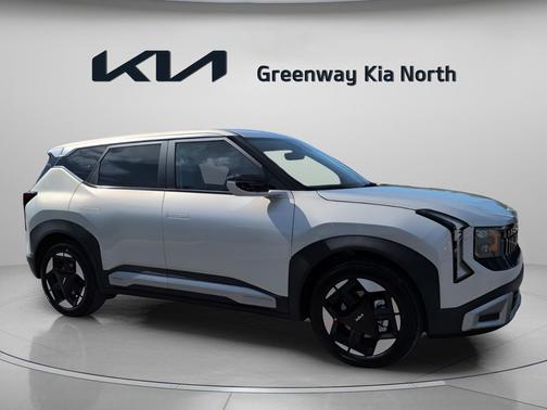 Ivory Silver 2027 Kia Seltos S