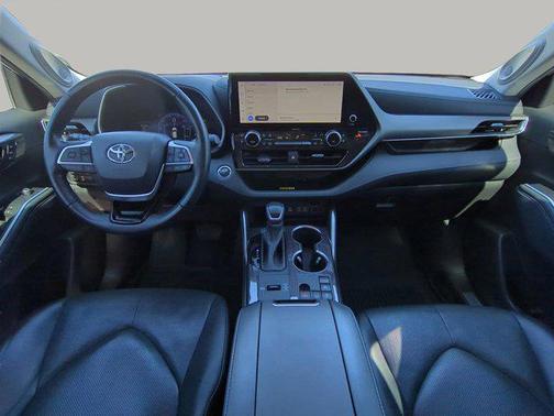 2023 Toyota Highlander Hybrid Limited