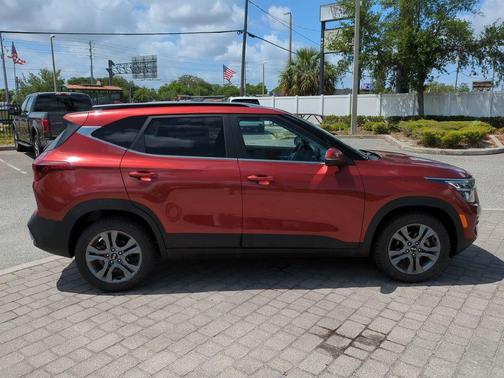 Mars Orange 2021 Kia Seltos S