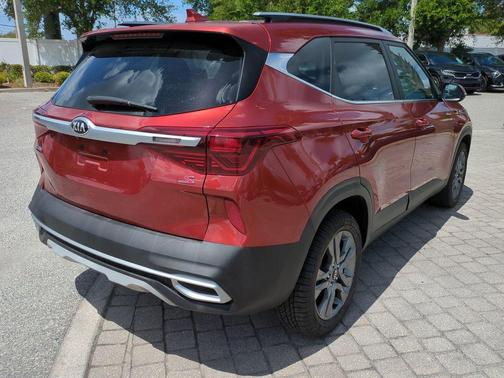 Mars Orange 2021 Kia Seltos S