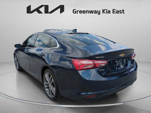 2022 Chevrolet Malibu FWD LT