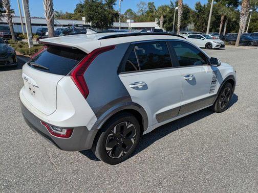 2024 Kia Niro EV Wave