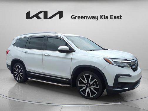 2021 Honda Pilot Touring 8-Passenger