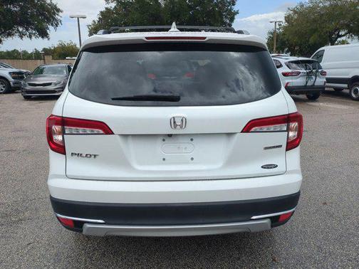 2021 Honda Pilot Touring 8-Passenger