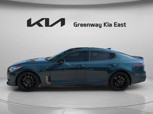 2023 Kia Stinger GT2