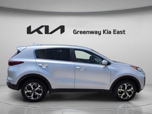Sparkling Silver 2021 Kia Sportage LX