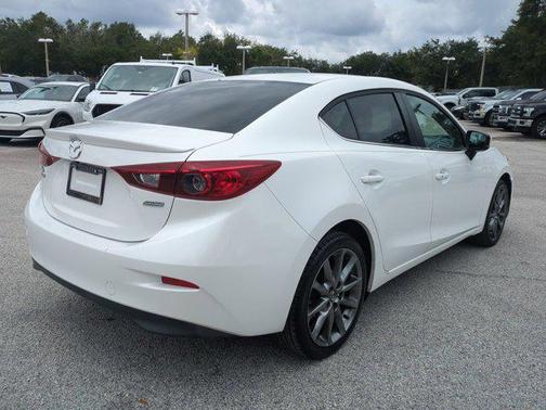 2018 Mazda Mazda3 Touring