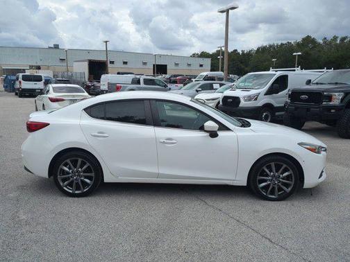 2018 Mazda Mazda3 Touring