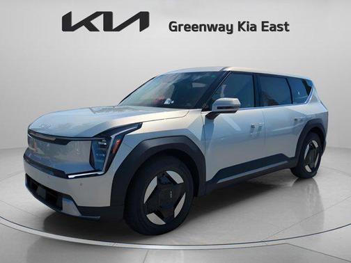 2026 Kia EV9 Light Short Range