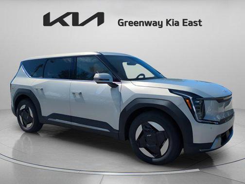 2026 Kia EV9 Light Short Range