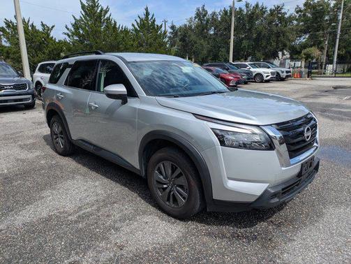 2024 Nissan Pathfinder SV FWD