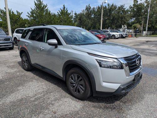 2024 Nissan Pathfinder SV FWD