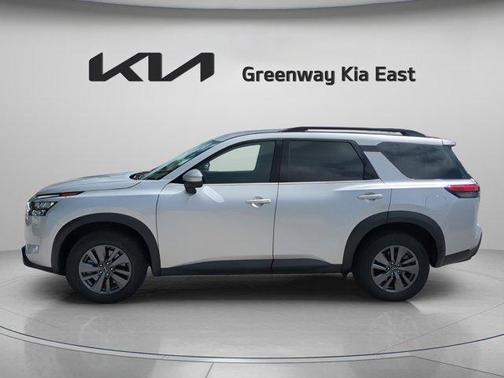2024 Nissan Pathfinder SV FWD