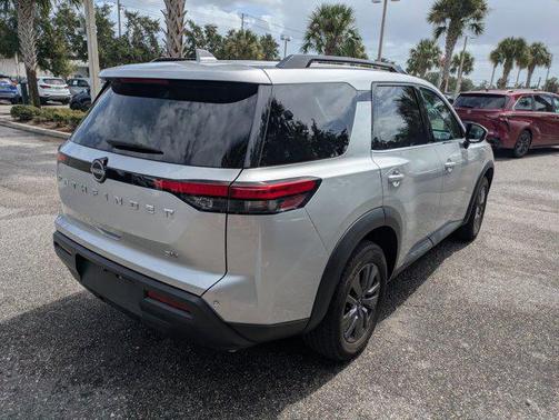 2024 Nissan Pathfinder SV FWD