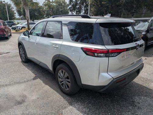 2024 Nissan Pathfinder SV FWD